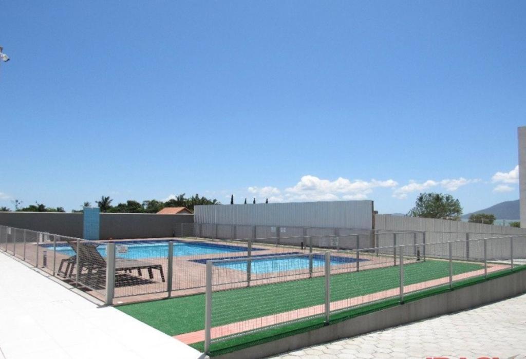 Apartamento Na Palhoca, Com Vista Para O Mar, Proximo A Mercados, Padarias E Farmacias. ภายนอก รูปภาพ